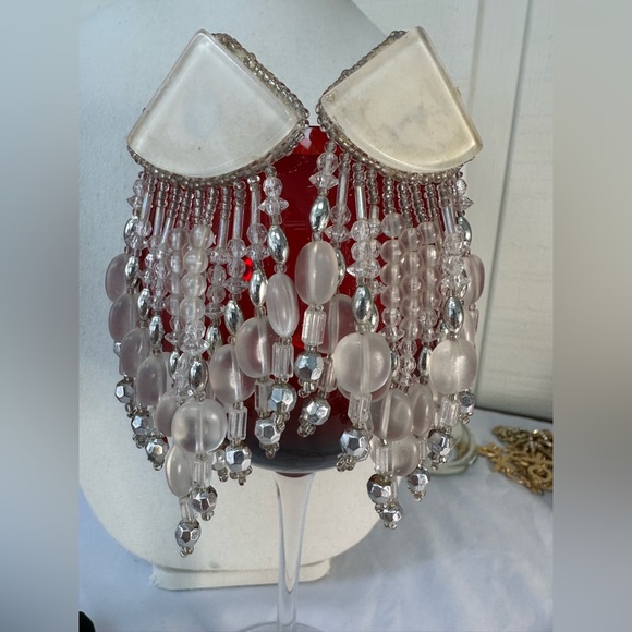 Long large frosty white silvertone earrings - Picture 1 of 6